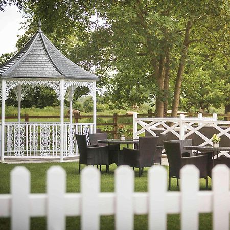 Worldhotels Distinctive Woughton House Hotel Milton Keynes Eksteriør billede
