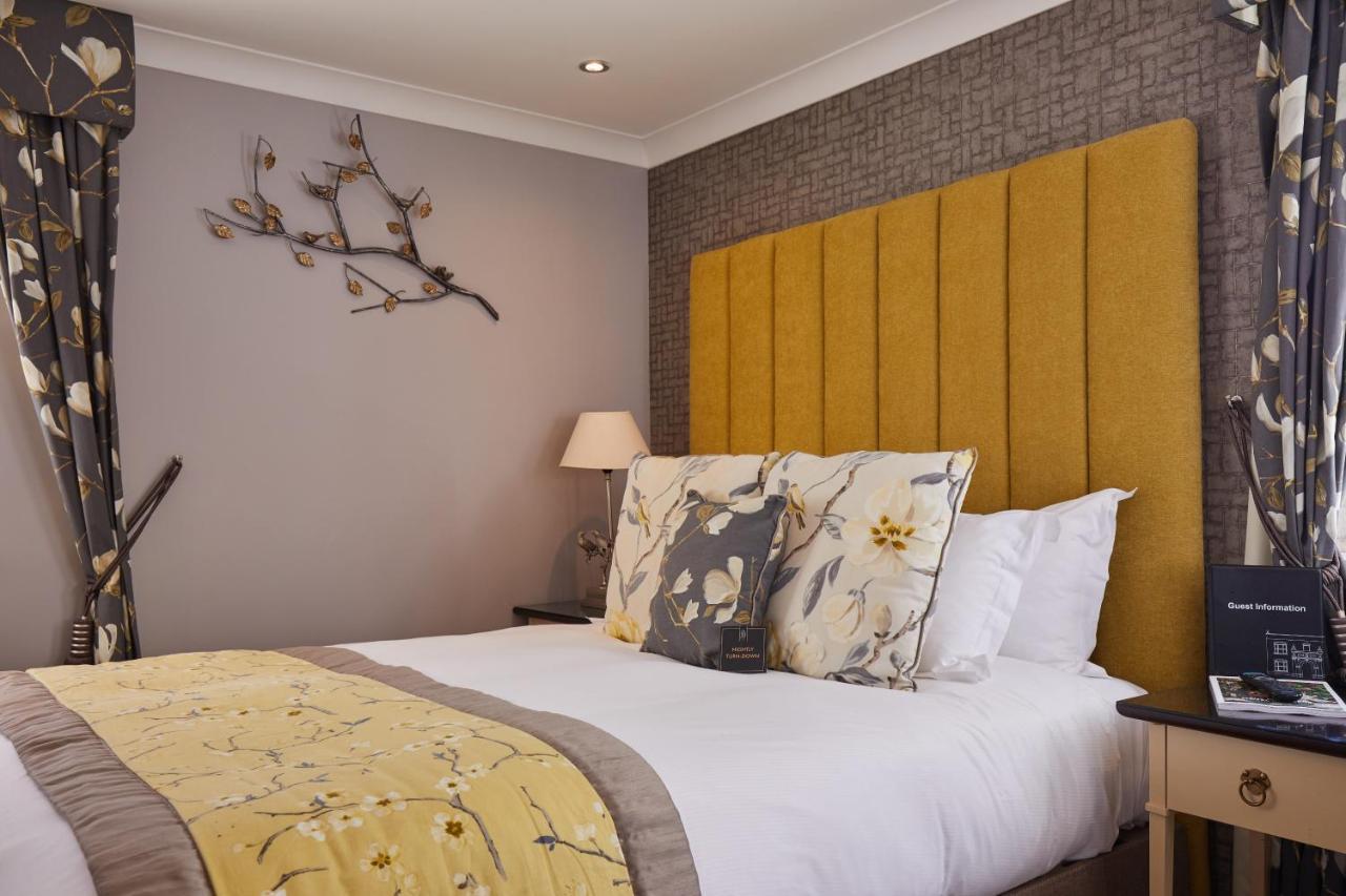 Worldhotels Distinctive Woughton House Hotel Milton Keynes Eksteriør billede