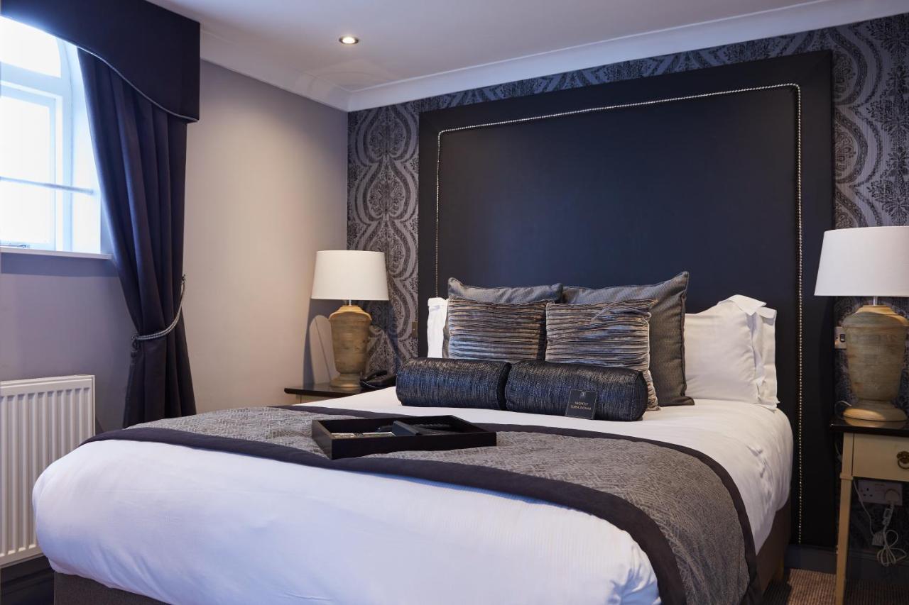 Worldhotels Distinctive Woughton House Hotel Milton Keynes Eksteriør billede