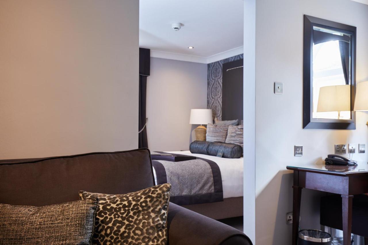 Worldhotels Distinctive Woughton House Hotel Milton Keynes Eksteriør billede