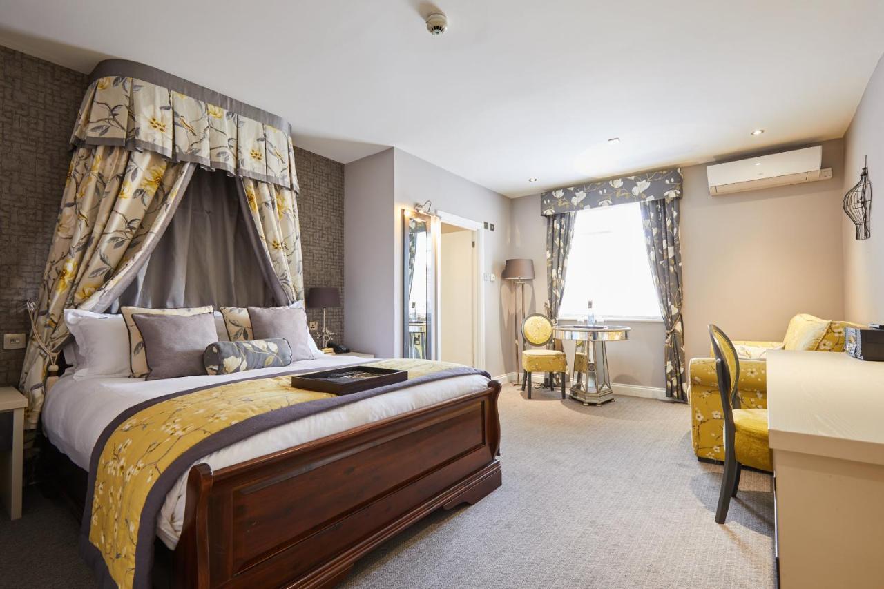 Worldhotels Distinctive Woughton House Hotel Milton Keynes Eksteriør billede