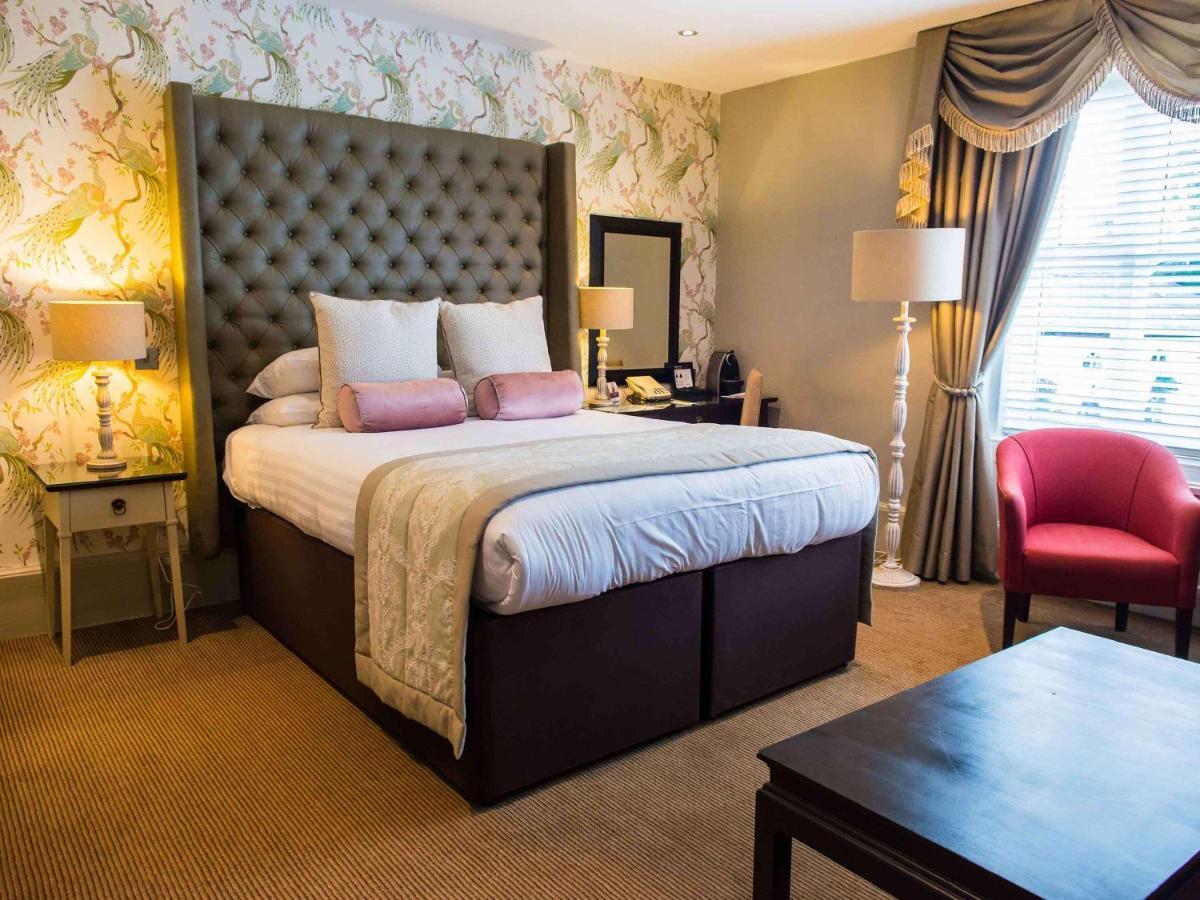Worldhotels Distinctive Woughton House Hotel Milton Keynes Eksteriør billede