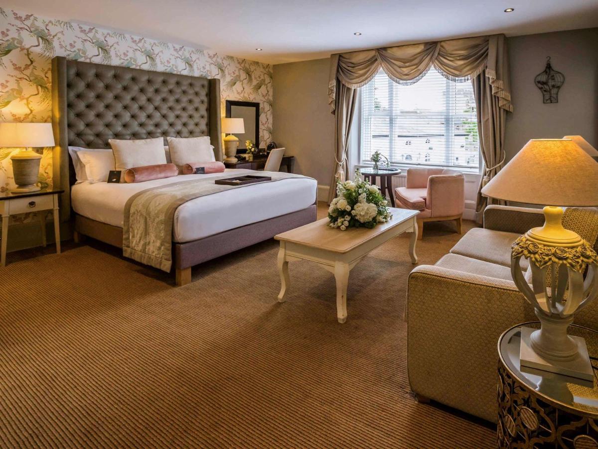 Worldhotels Distinctive Woughton House Hotel Milton Keynes Eksteriør billede