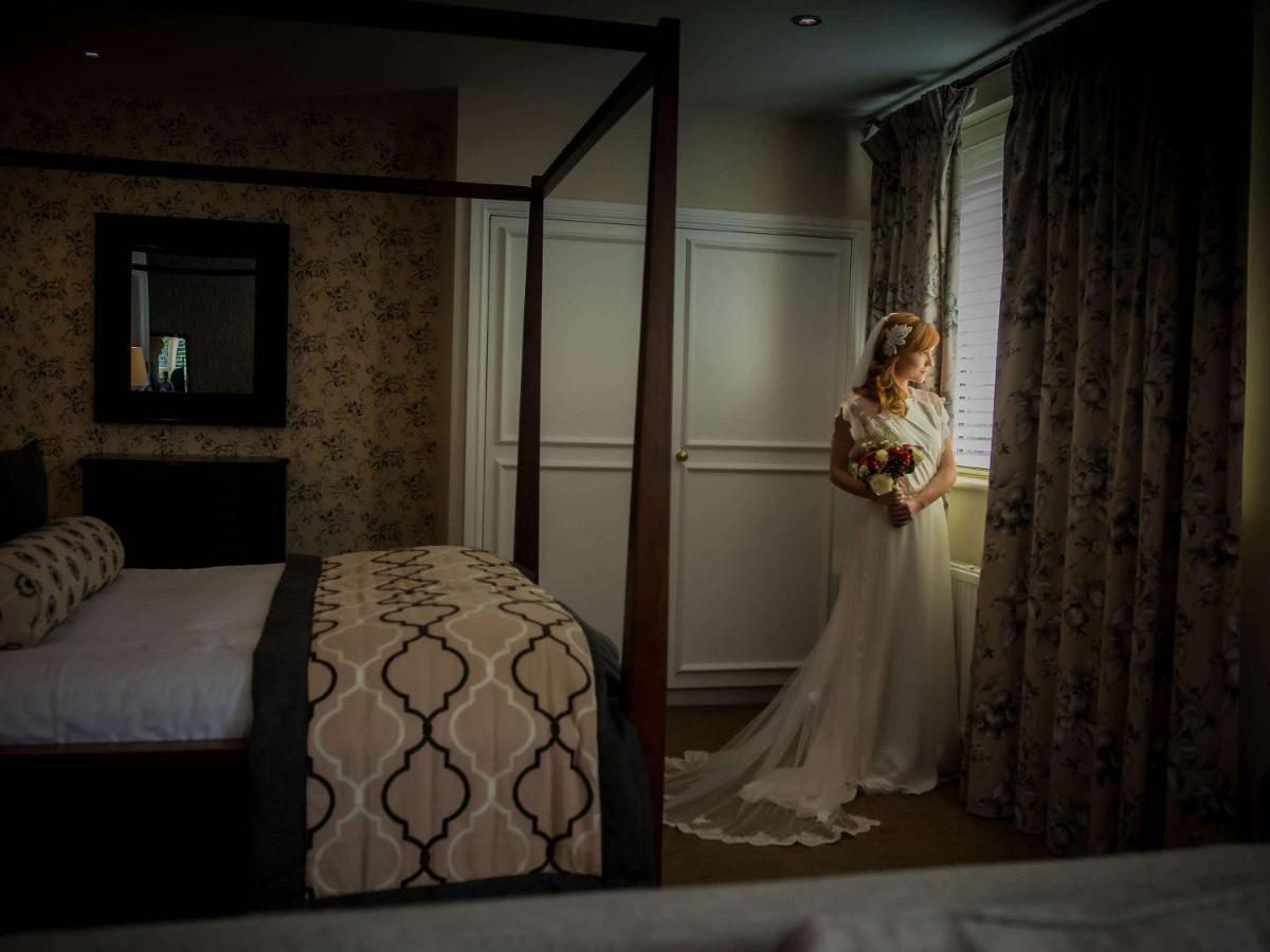 Worldhotels Distinctive Woughton House Hotel Milton Keynes Eksteriør billede